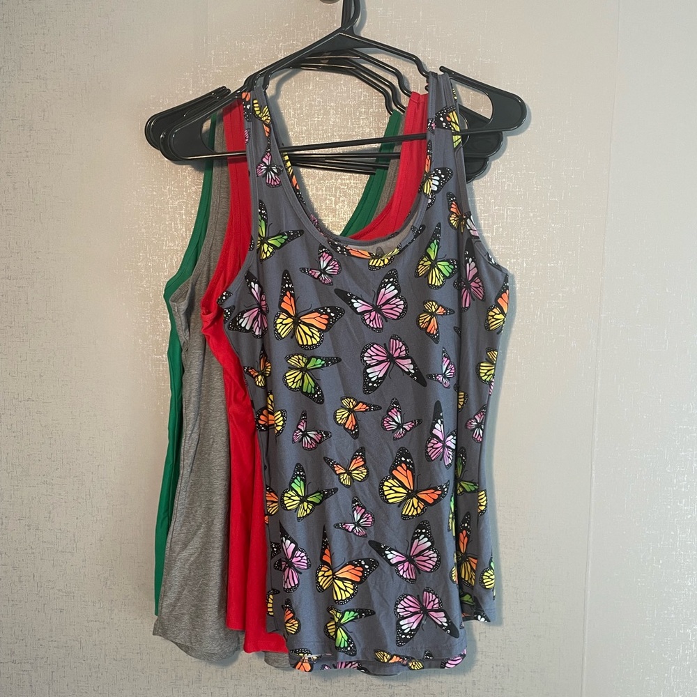 Set of 4 super soft tank tops